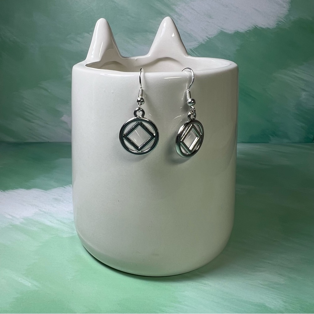 NARCOTICS ANONYMOUS SYMBOL EARRINGS. BE PROUD OF YOUR RECOVERY!